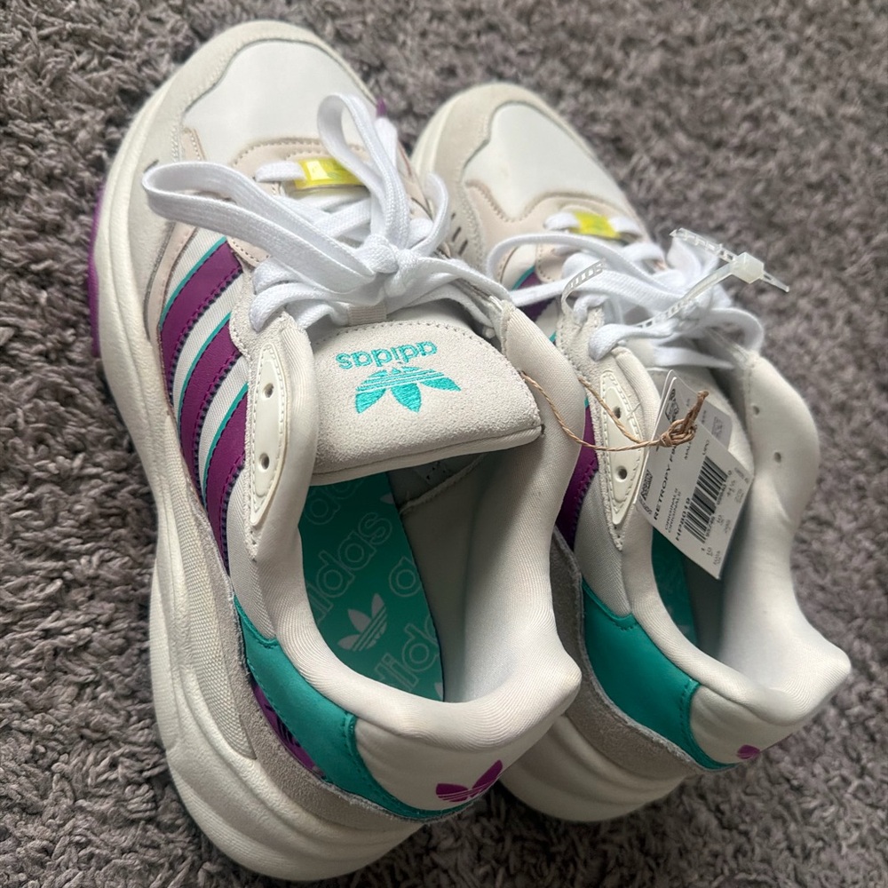 Adidas Retropy F90 Cream Sneakers with Purple and Teal Stripes